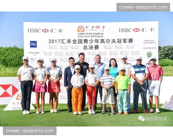 奥运高尔夫积分赛进入最后冲刺阶段，各国选手争夺巴黎门票